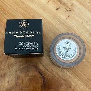 Anastasia Beverly Hills Concealer 3.0